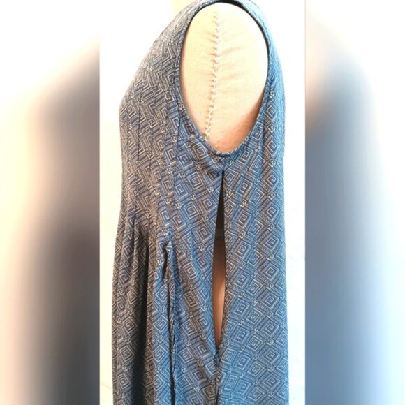 Gap rayon soft summer sleeveless tie back dress. Large - Picture 6 of 10